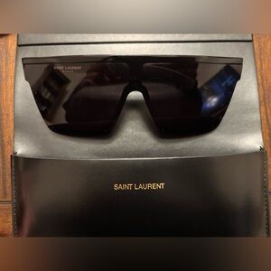 Saint Laurent SL 607 001 Black Sunglasses